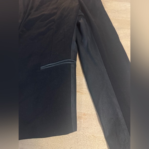 Theory Black faux leather-Trimmed blazer - Picture 3 of 8